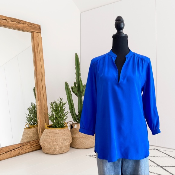 Amanda Uprichard 100% Silk 3/4 Sleeve V-Neck Top - Picture 1 of 11
